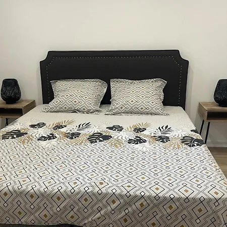 Apartment T3 Renove Jardin Parking Clim
