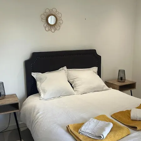 T3 Renove Jardin Parking Clim Apartment *